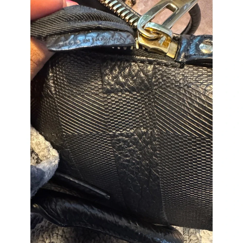 Elegant Burberry Black Embossed Check Grain Leather Satchel Crossbody Bag
